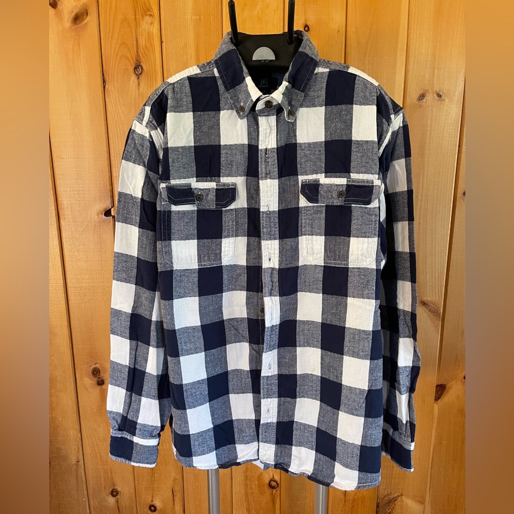 Like new Navy Flannel shirt